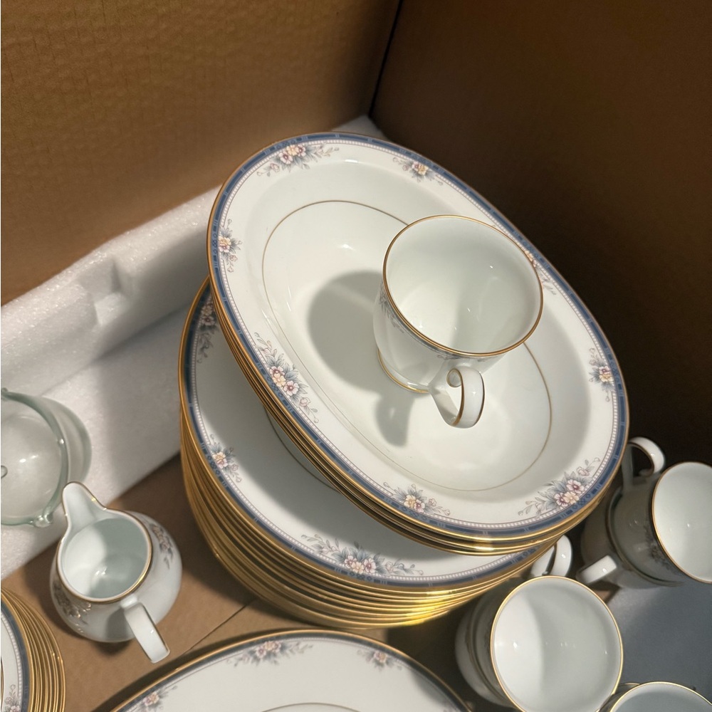 76 Piece Noritake Estate China Set Ontario BOX 1 - Picture 7 of 12